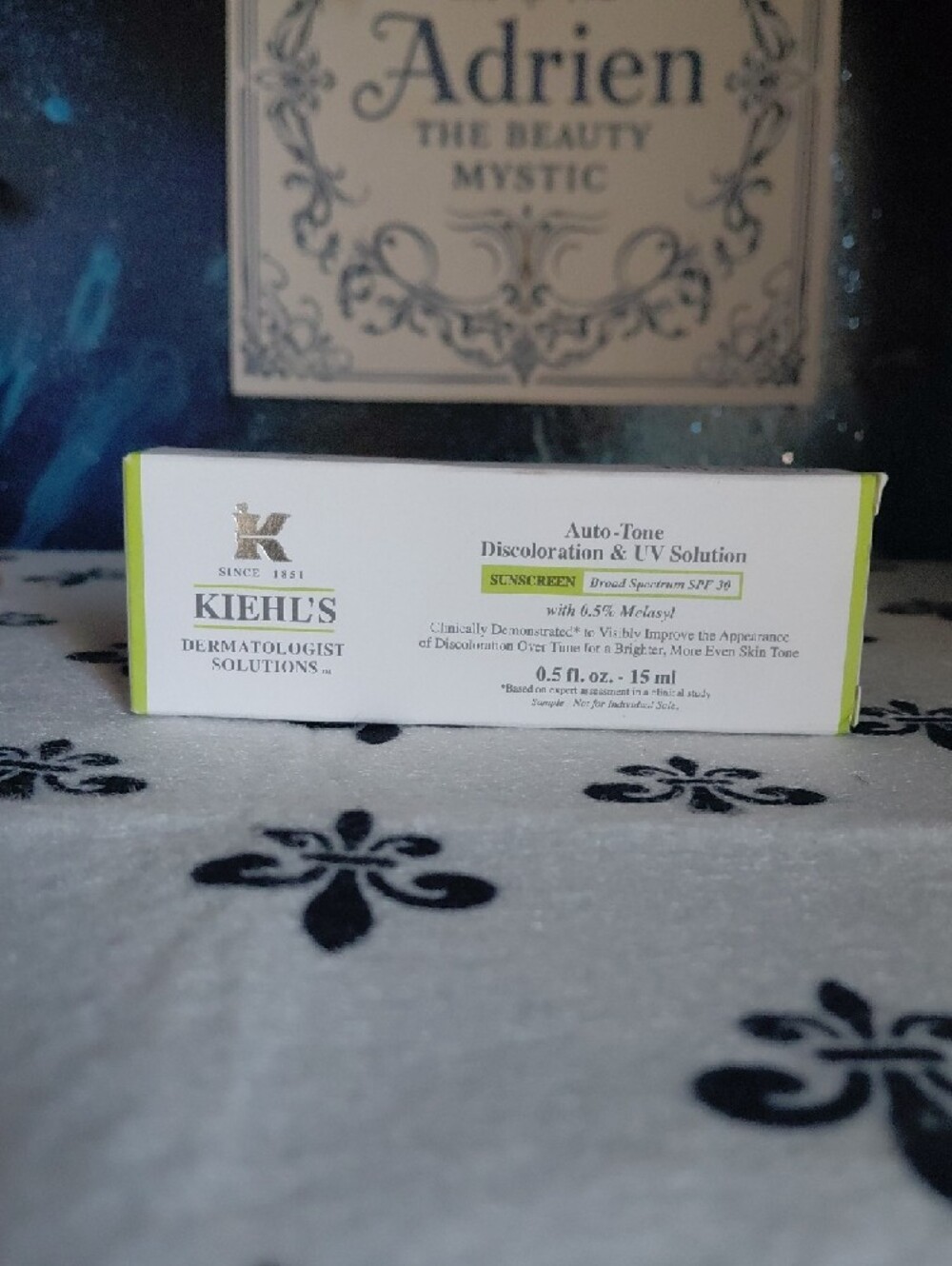 Kiehl's Bundle, 3 Perfume Samples, Face Mask, Eye Mask & Lip Gloss - Picture 2 of 5